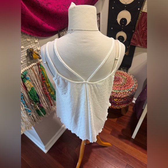 Elegant White Lace Tank Top Large - Picture 5 of 5